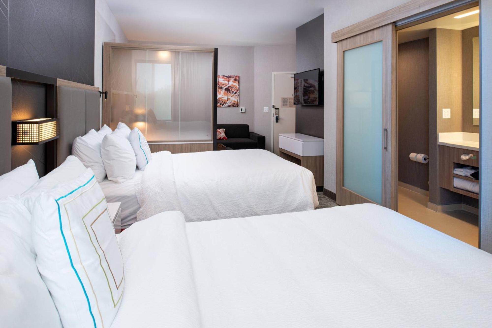 Springhill Suites By Marriott Kansas City Northeast Екстер'єр фото